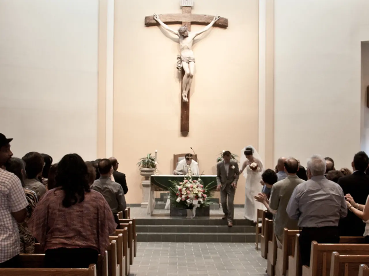 Brother of Muslim teen's hand donor ties Rakhi, following his sibling's charitable act