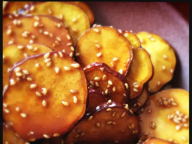 Construct-Your-Own Mini Backyard Bonfire for S'mores