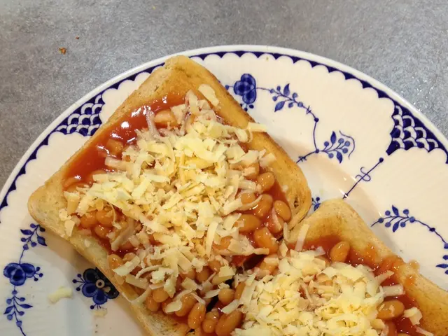 Avoiding Color Mistakes for a Charming and Open Kitchen Layout - as Kitchen Experts Recommend