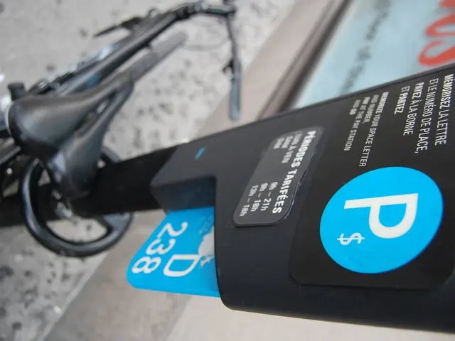 Guide on reinstating a driveway, covering self-performed methods and anticipated waiting period...