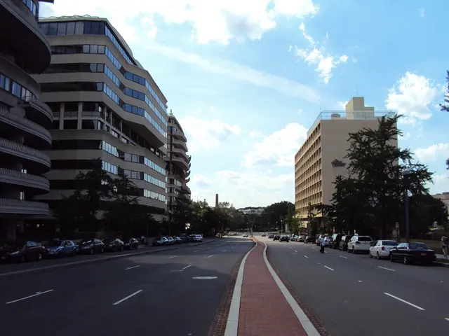 Affluent Los Angeles Communities: A Look at Twentieth Most Exclusive Neighborhoods