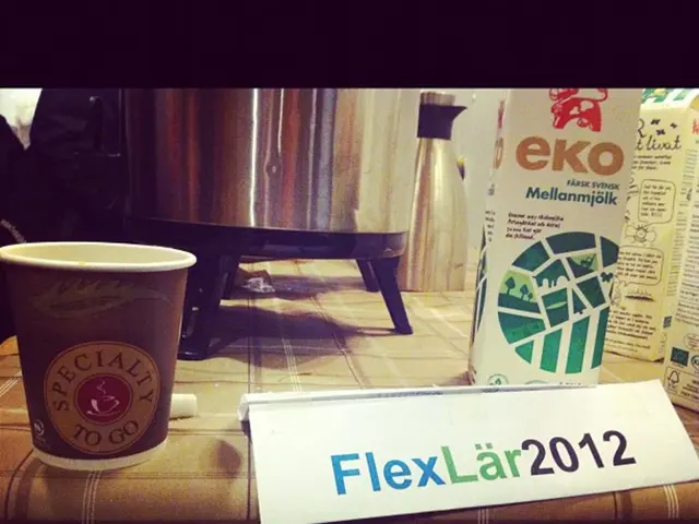 Gifts Suitable for Individuals Who Faithfully Watch "Friends" Re-Runs Daily