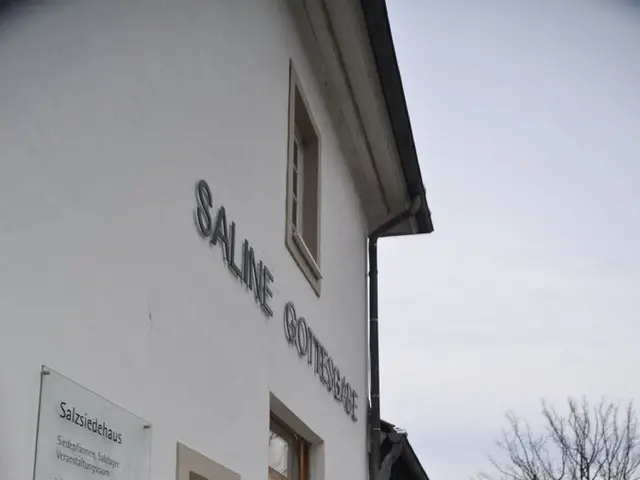 A shingle style home: An overview of the traditional coastal architectural design