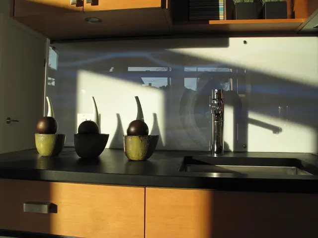 Organizing a compact pantry in a limited kitchen space: Tips and strategies for efficient design