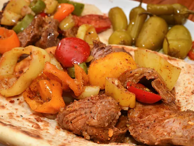 Hearty meals served effortlessly with 15 easy-to-prepare casserole dishes