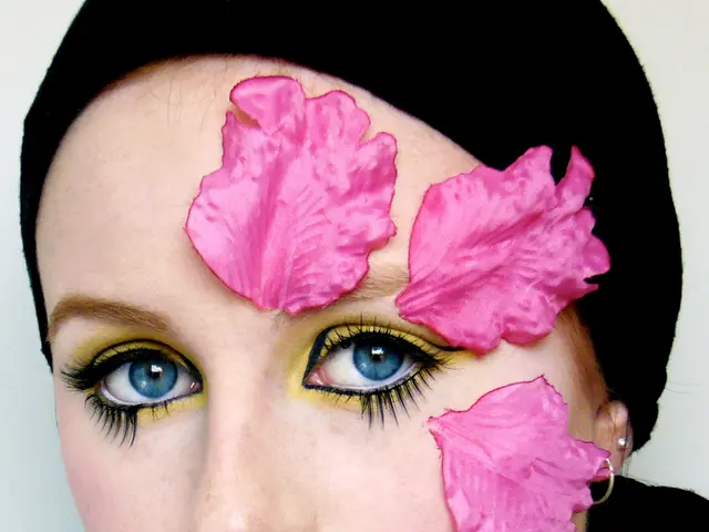 Makeup preserves durability during warm summer periods