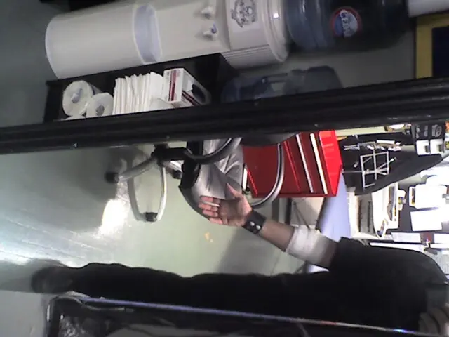 Aroeve Air Purifier: Essential Device for Effortlessly Improving Air Quality