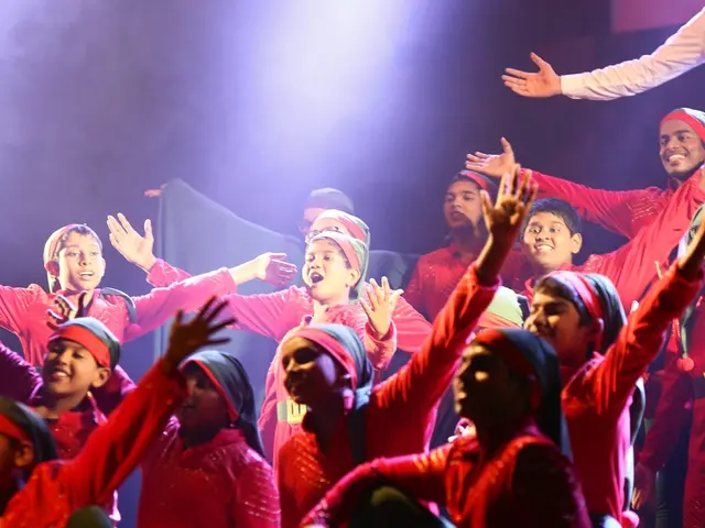 Mardi Gras Attire Suggestions and Ensemble Concepts for a Lively Festivity