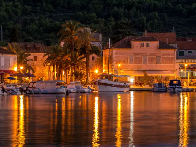 Solar Ocean Home: A Self-Sustaining Off-Grid Abode Embracing Eco-friendliness