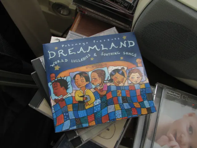 This month sees the testing of NAD's vintage-styled streaming amp, a pair of affordable hi-fi...